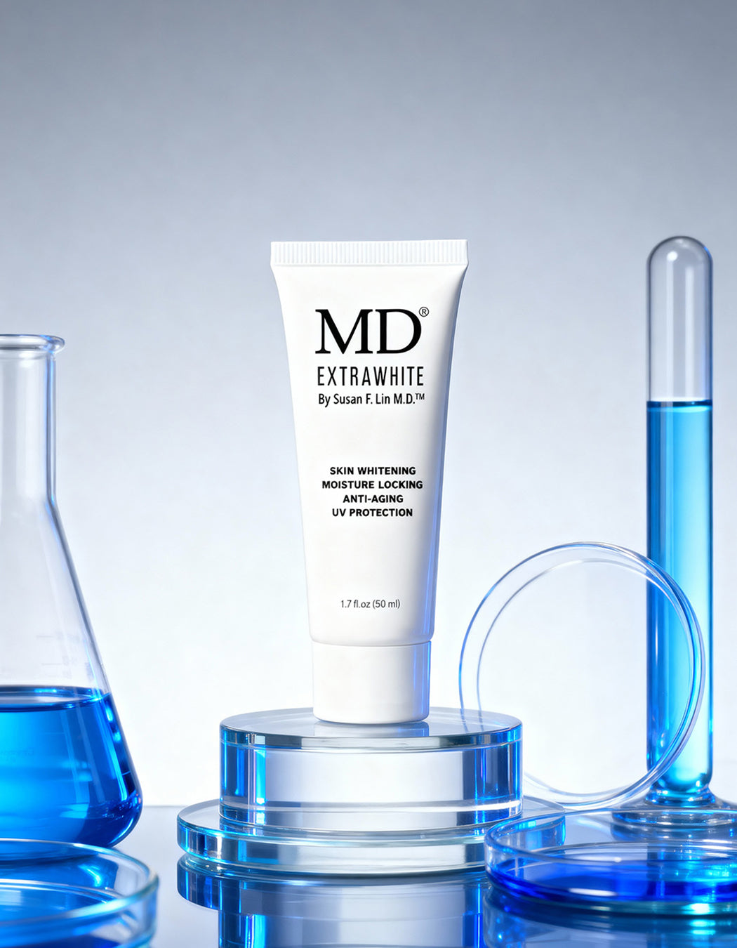 MD_Extra_White  Shows product benefits: suitable for all skin types, translucent white texture, locks in moisture, reduces pigmentation and melasma, provides UV protection, and supports anti-aging.
